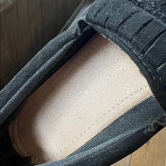 Elegant Black Embellished Women's Loafers - Picture 7 of 10